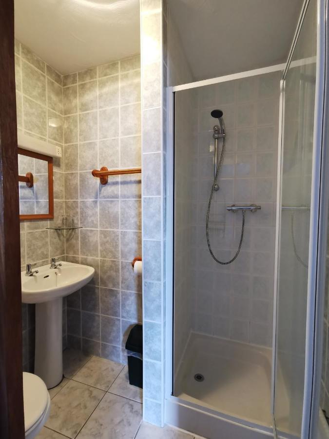 סטירלינג Whitehouse Guest House מראה חיצוני תמונה